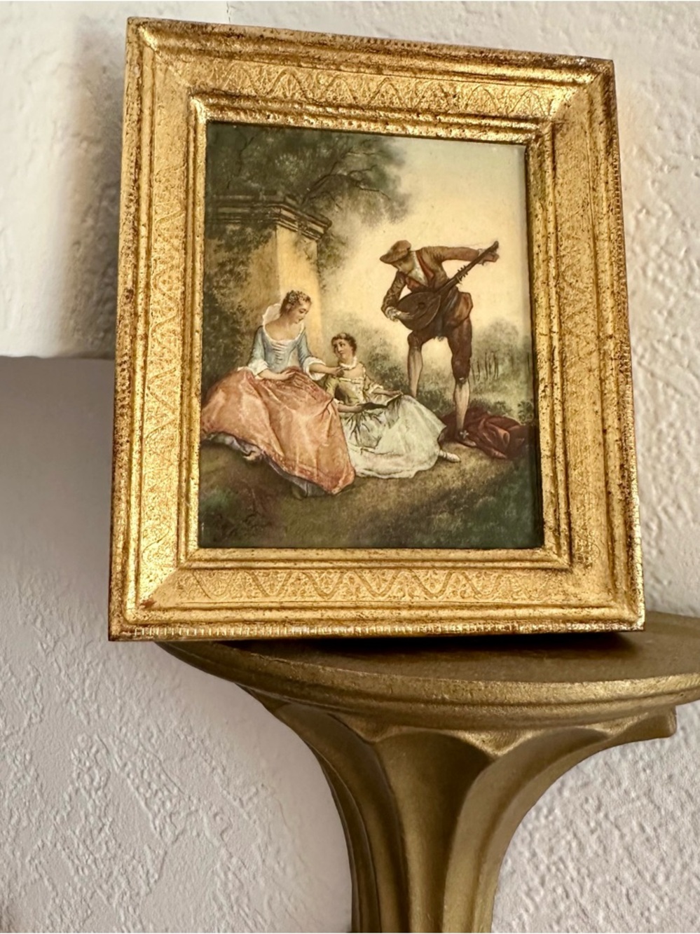 Pair of Italian Wall Art Ornate Gold Frames - Picture 2 of 7